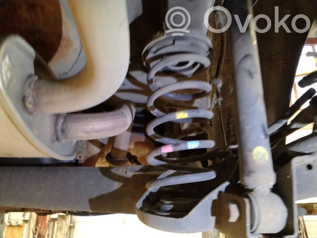 Rear coil spring   553301Y200