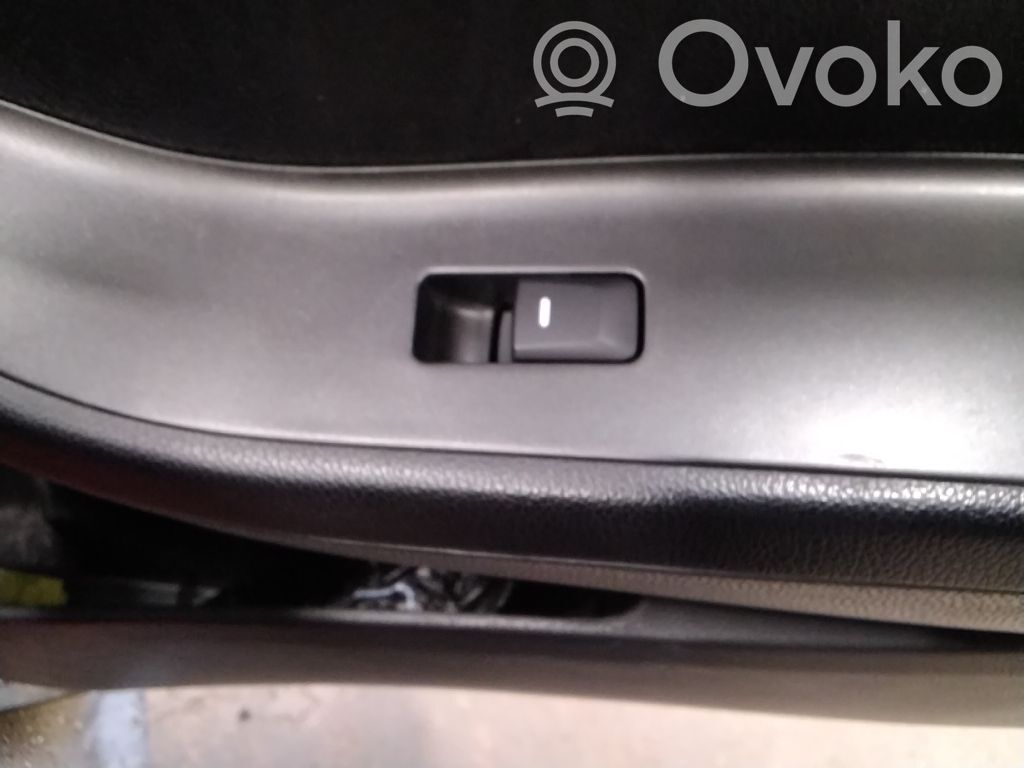 Interruptor del elevalunas eléctrico   935751Y000