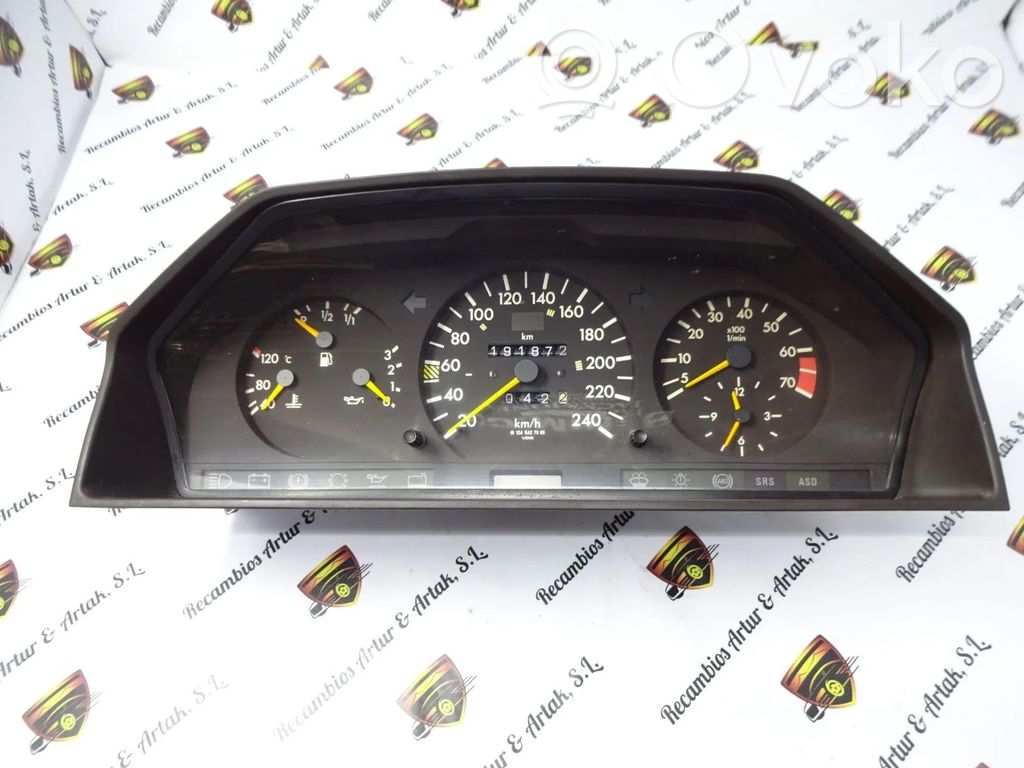 Mercedes-Benz E W124 Deska rozdzielcza 