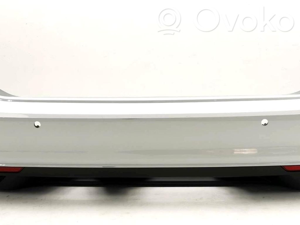 Volkswagen PASSAT B8 Parachoques 