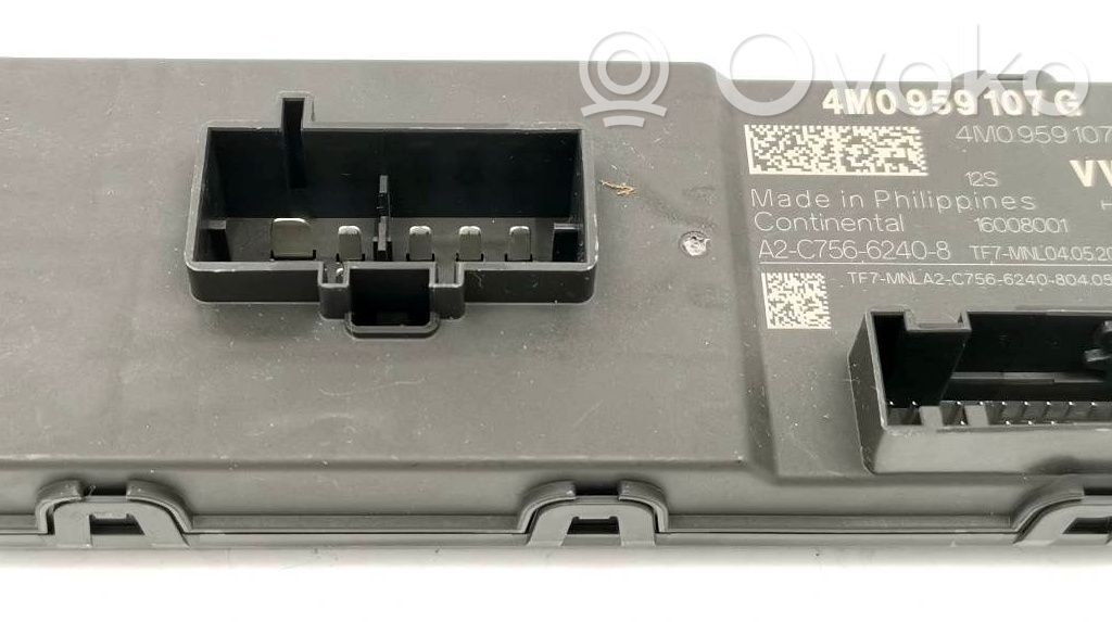 Volkswagen Touareg III Tailgate/trunk control unit/module 