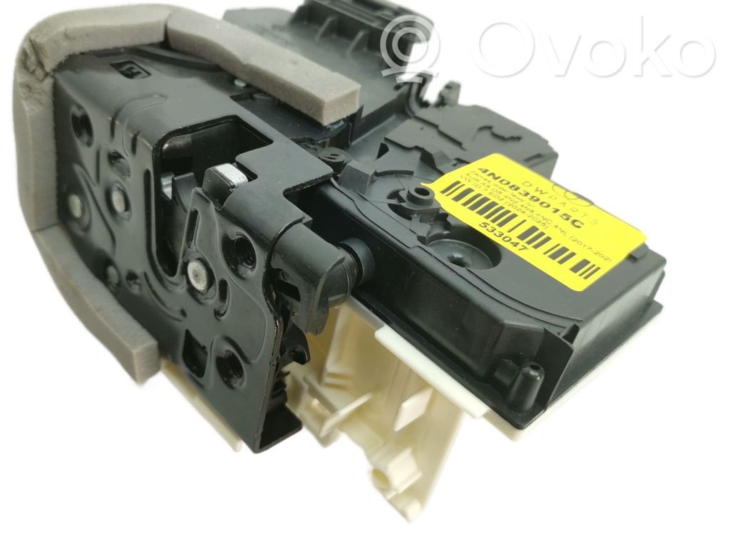 Audi A8 S8 D5 Takaoven lukko 