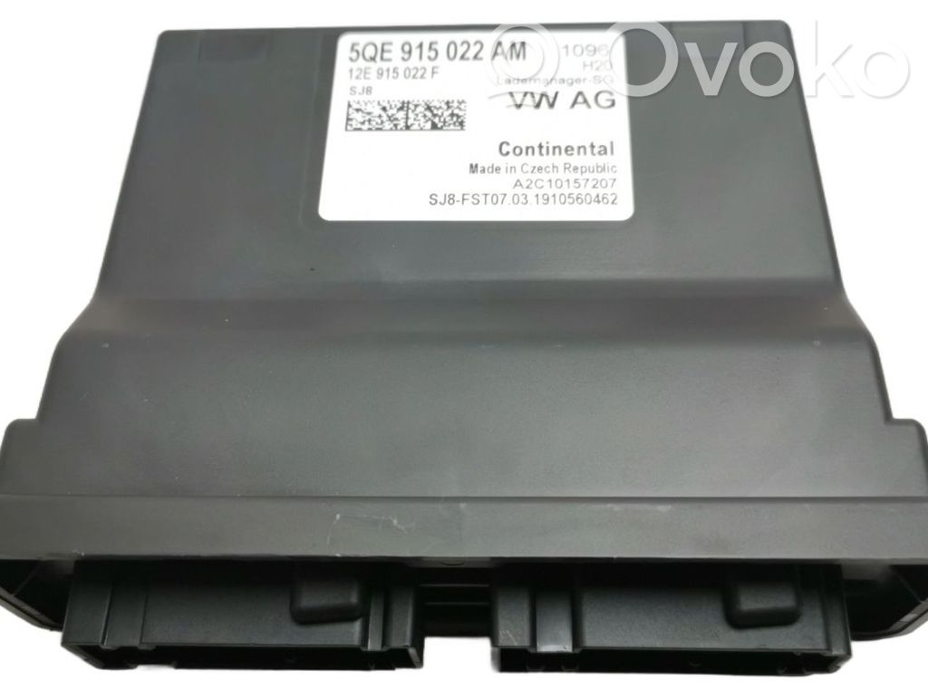Volkswagen Golf VII Convertor tensiune/modul convertizor 