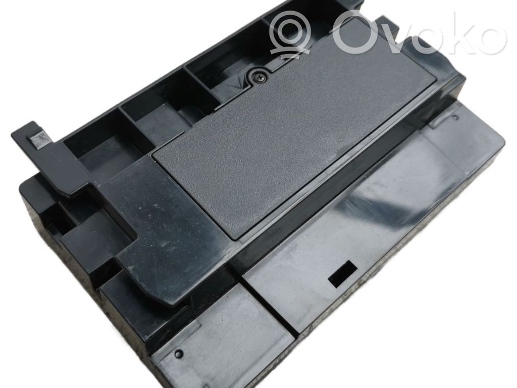 Central body control module   571035284B,571035284B