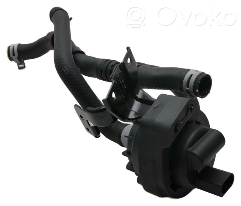 Audi Q3 F3 Bomba de agua 