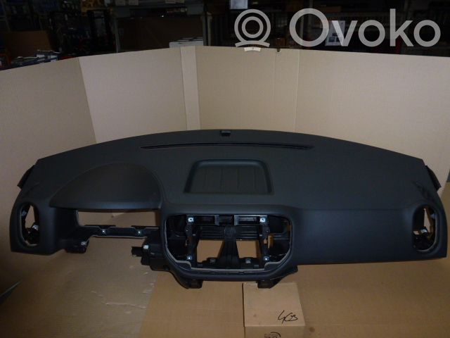 Volkswagen Golf IV Deska rozdzielcza 
