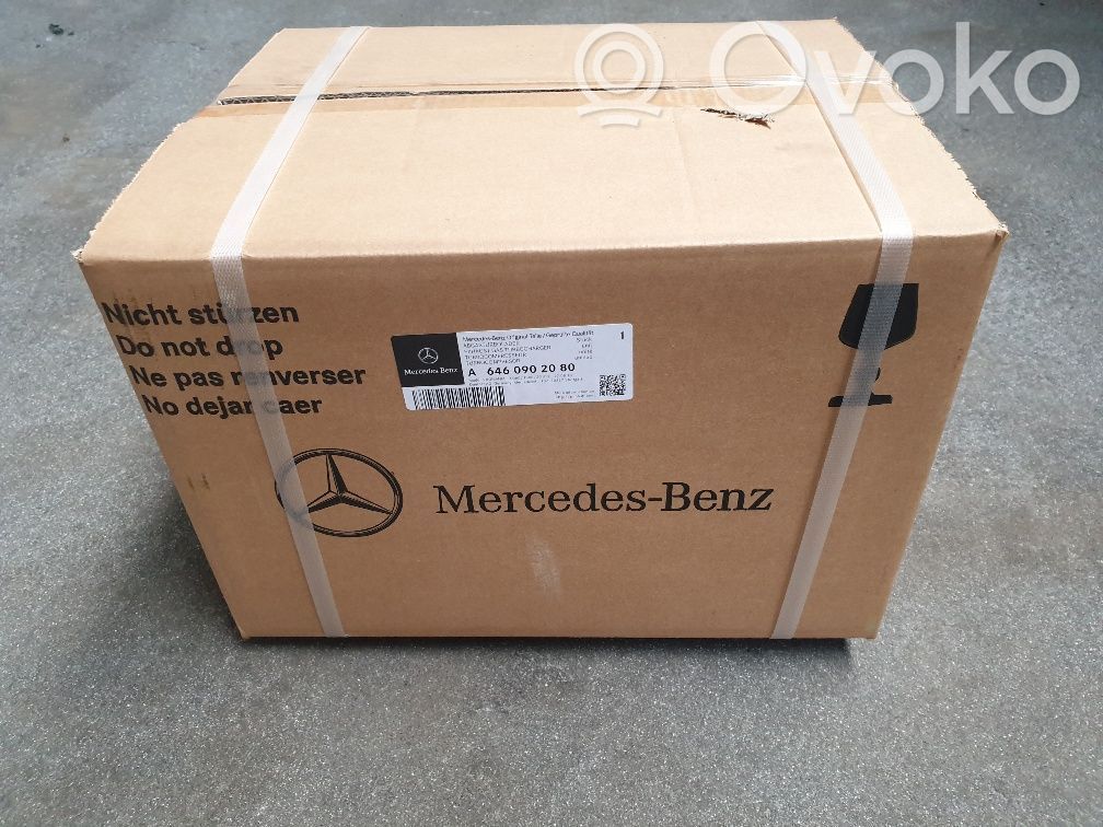 Mercedes-Benz Sprinter W907 W910 Turbina 