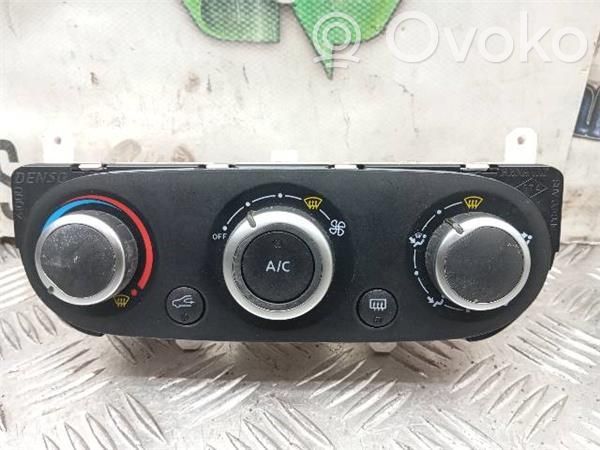 Air conditioning (A/C) switch   D4FD7