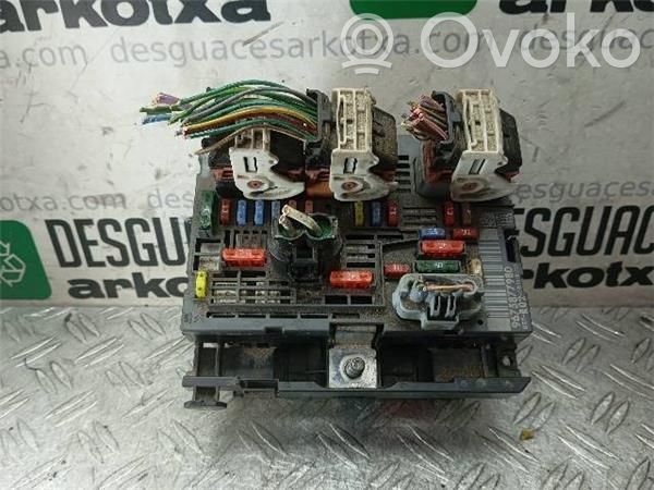 Módulo de fusible   9HR,9675877980