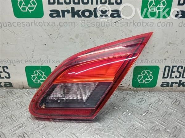Opel Corsa A Lámpara de faros/luces traseros 