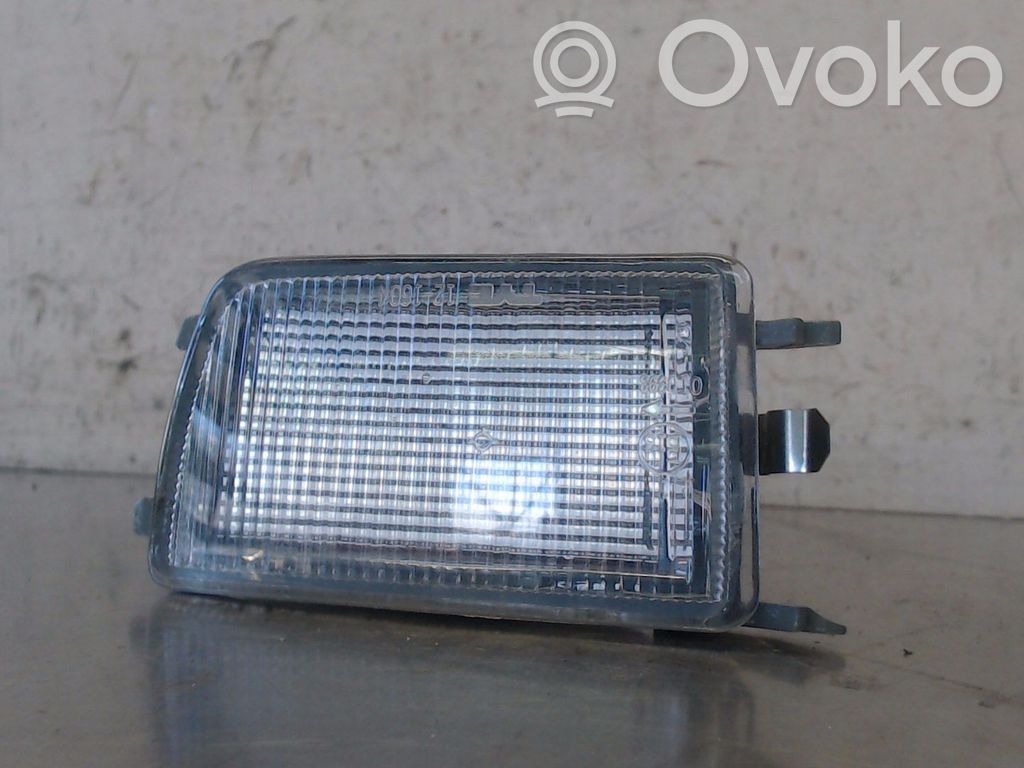 Volkswagen Golf III Semnalizator față 
