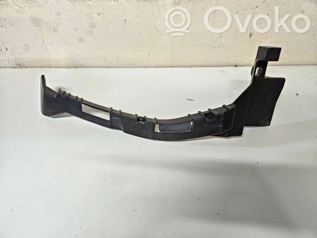 Mazda 3 III Support de montage de pare-chocs avant 