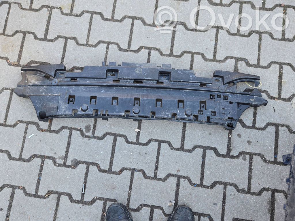 BMW 5 G30 G31 G38 Suport montare bară spate 