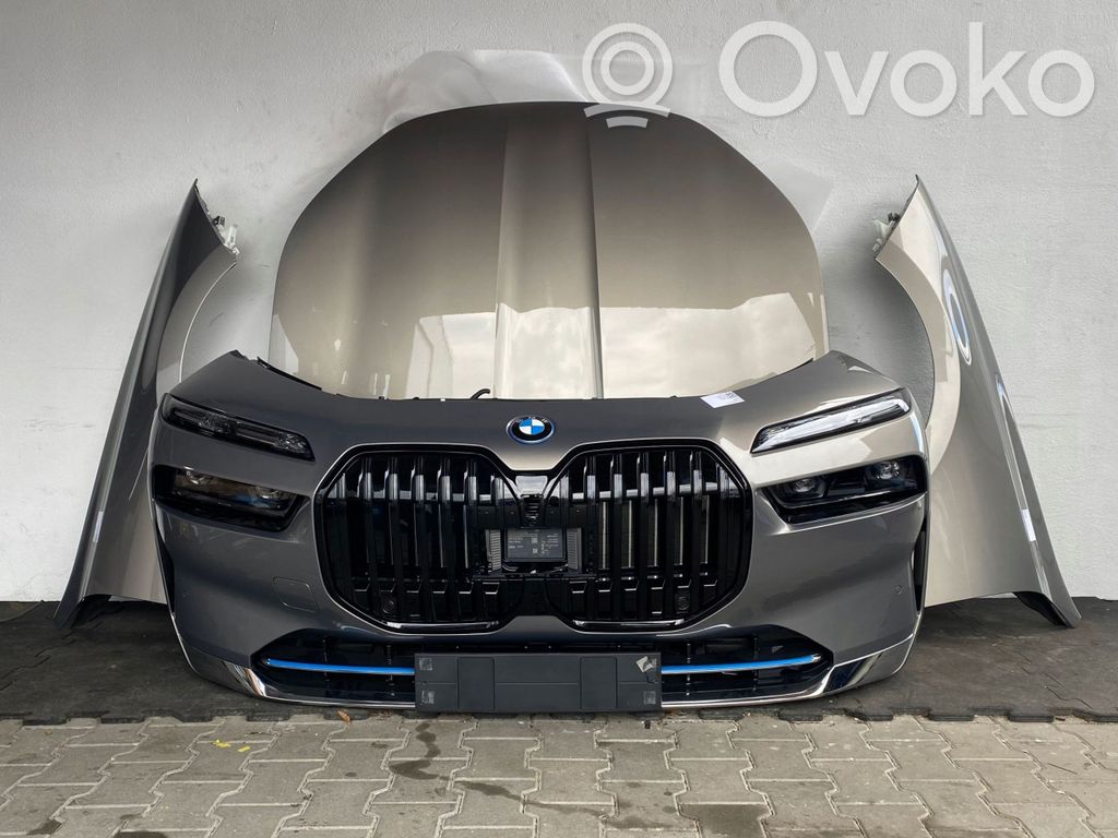 BMW 7 G70 Priekio detalių komplektas 