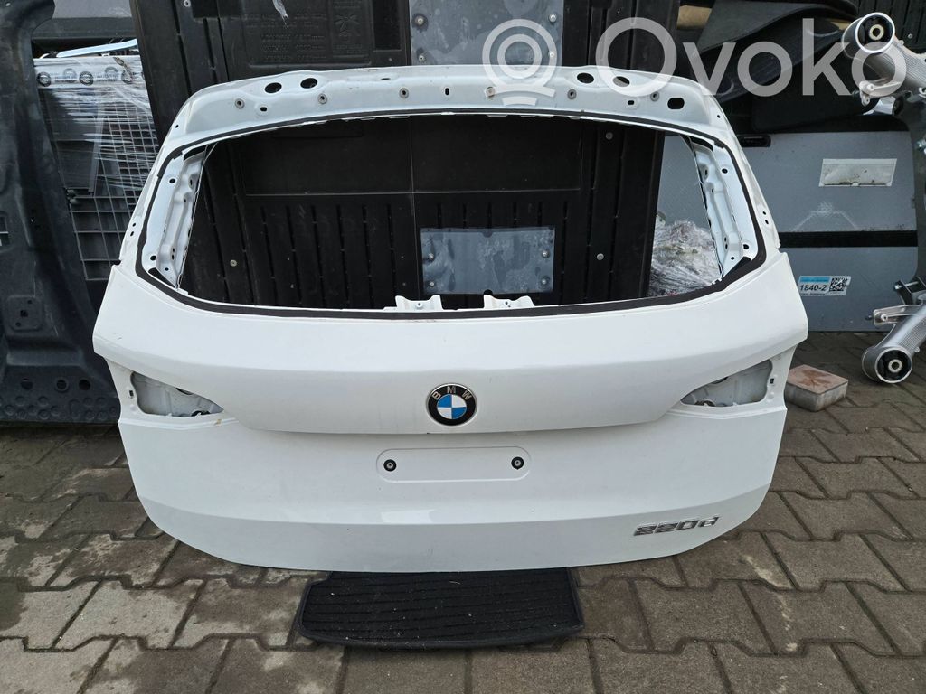 BMW 2 Active Tourer U06 Galinis dangtis (bagažinės) 