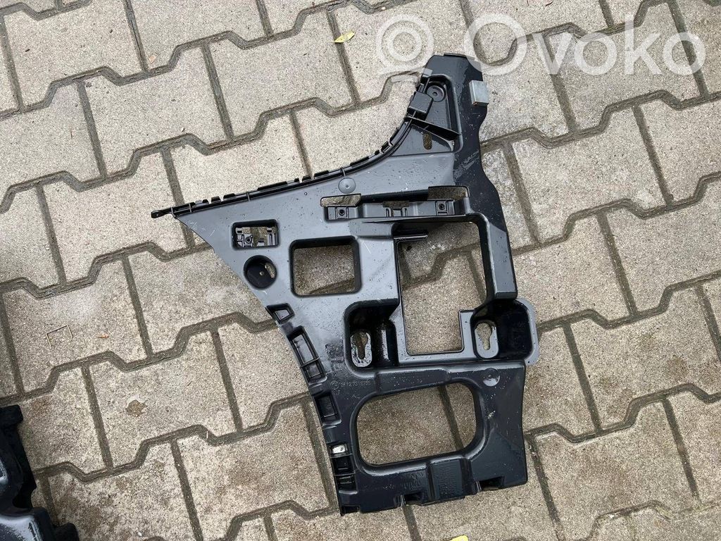 BMW 2 F46 Staffa di rinforzo montaggio del paraurti posteriore 