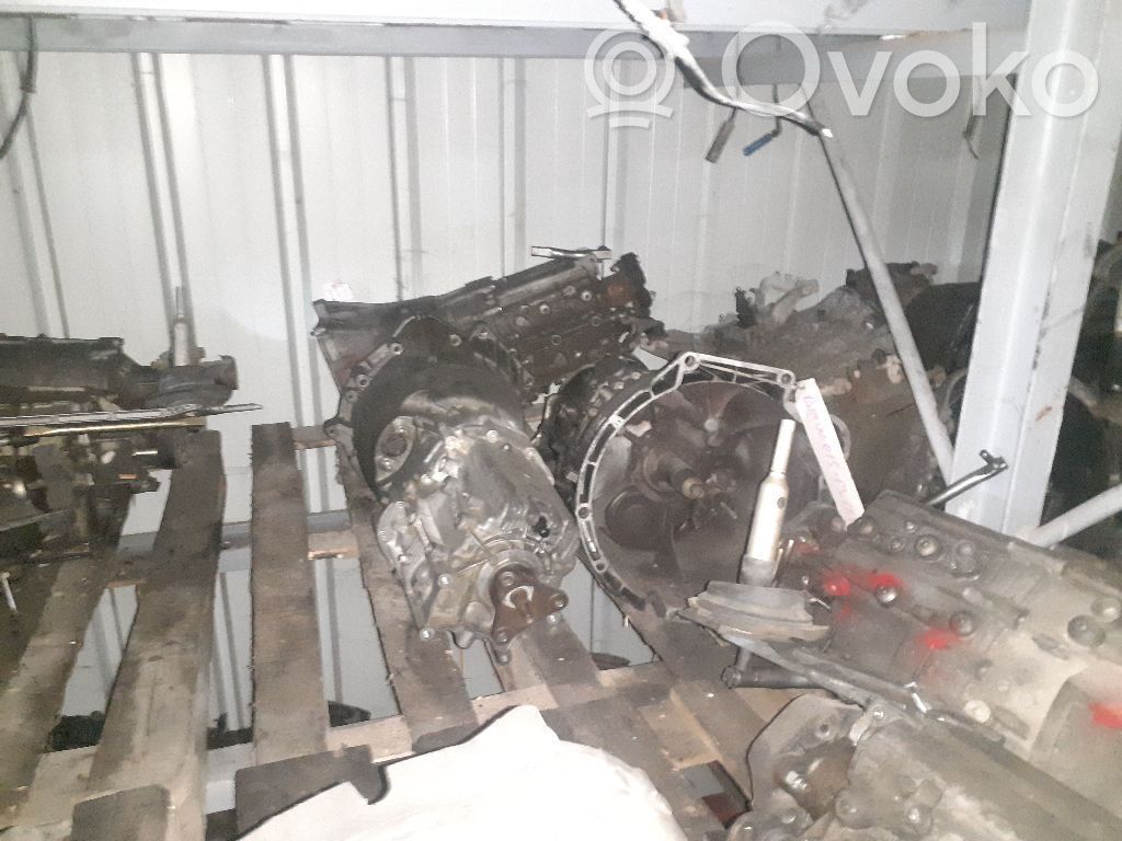 BMW 3 E46 Mechaninė 6 pavarų dėžė 