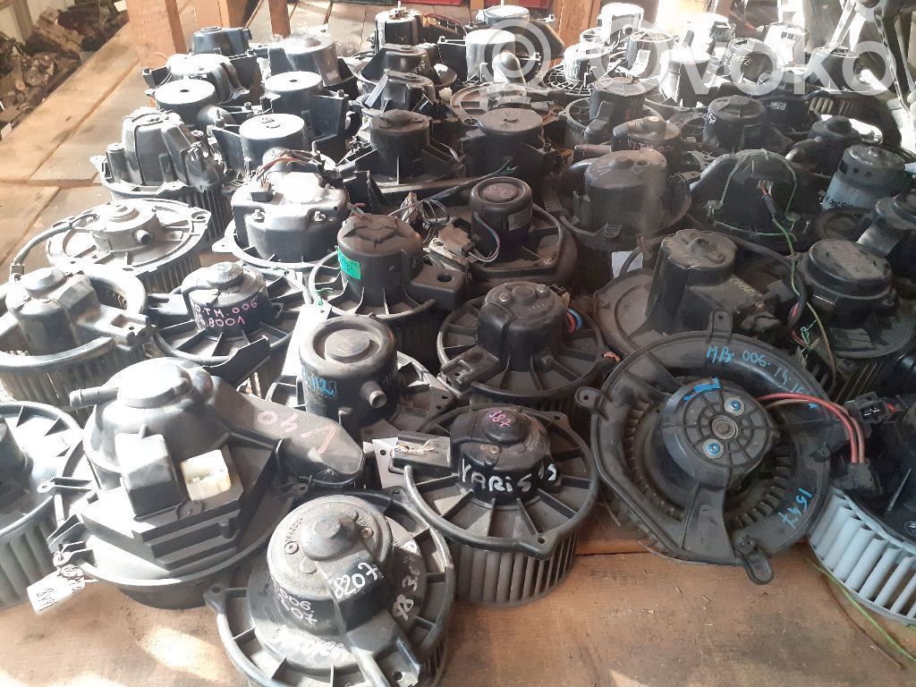 Toyota Yaris Heater fan/blower 