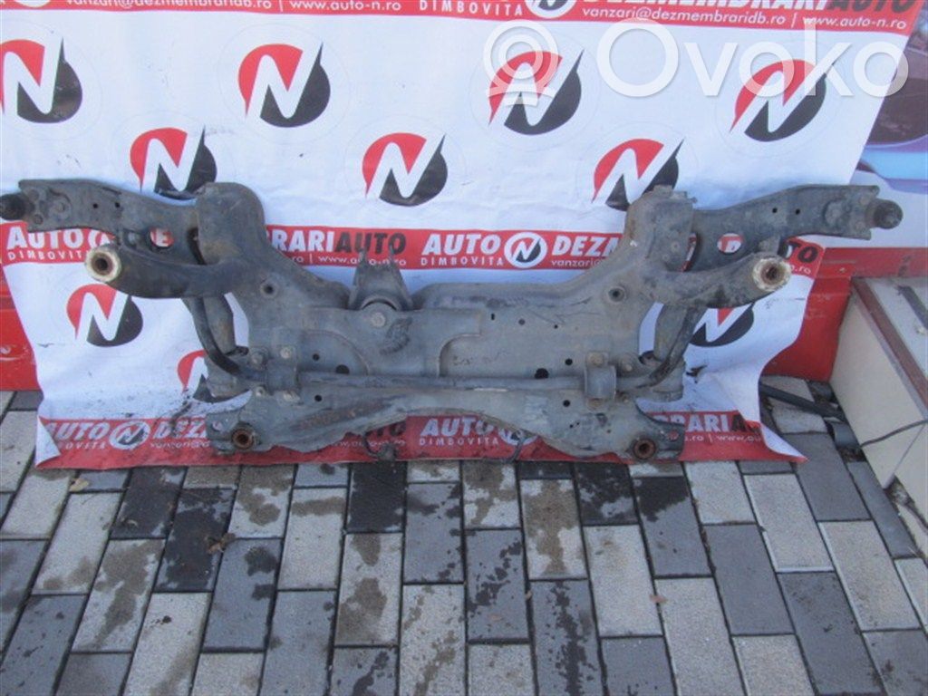 Ford Focus Priekinis traversas 