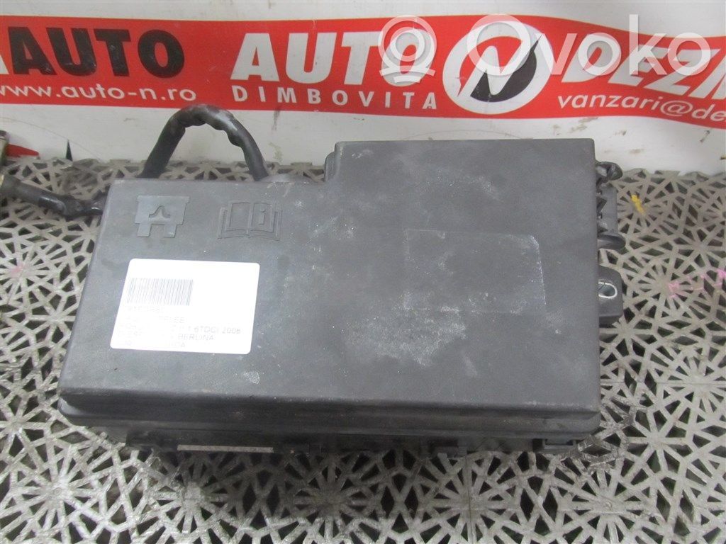 Ford C-MAX I Fuse module 