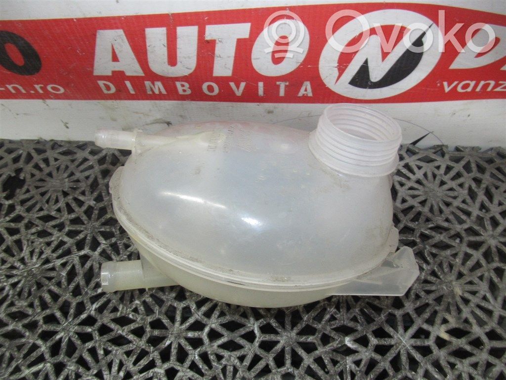 Dacia Sandero Coolant expansion tank/reservoir 