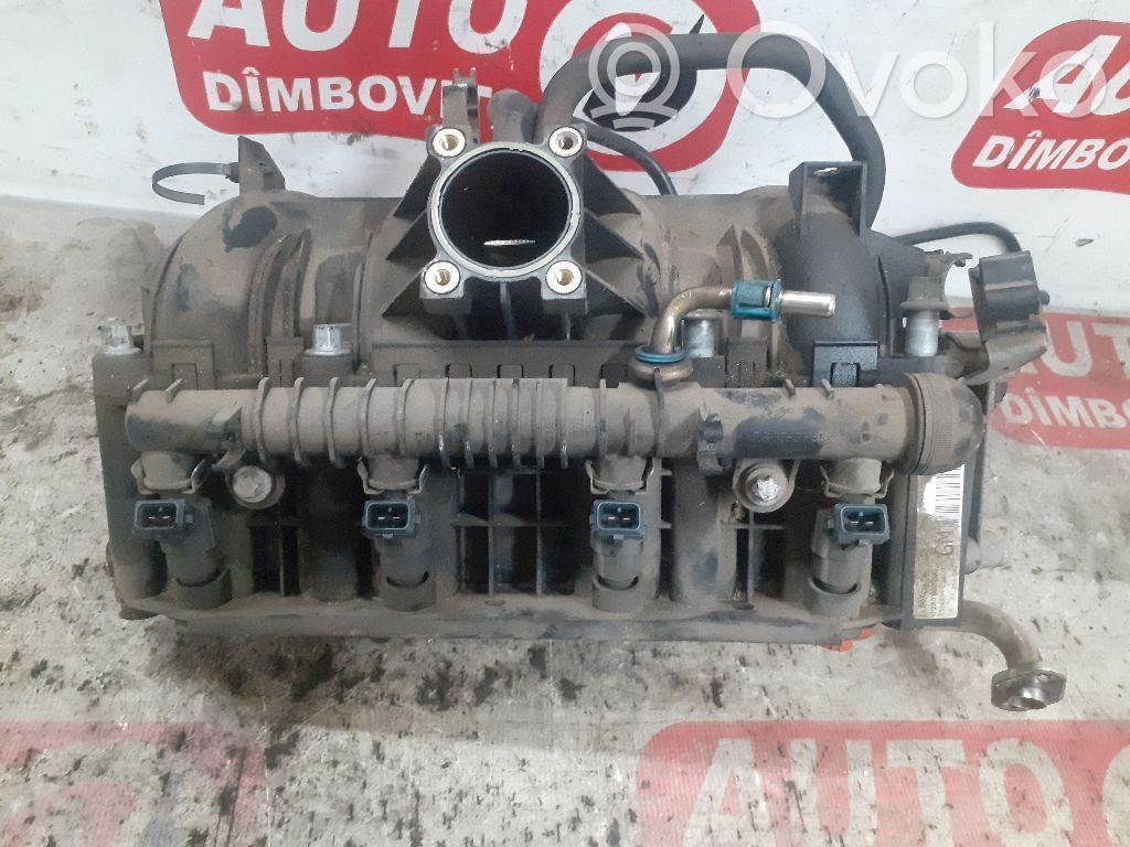 Opel Corsa C Всасывающий коллектор 