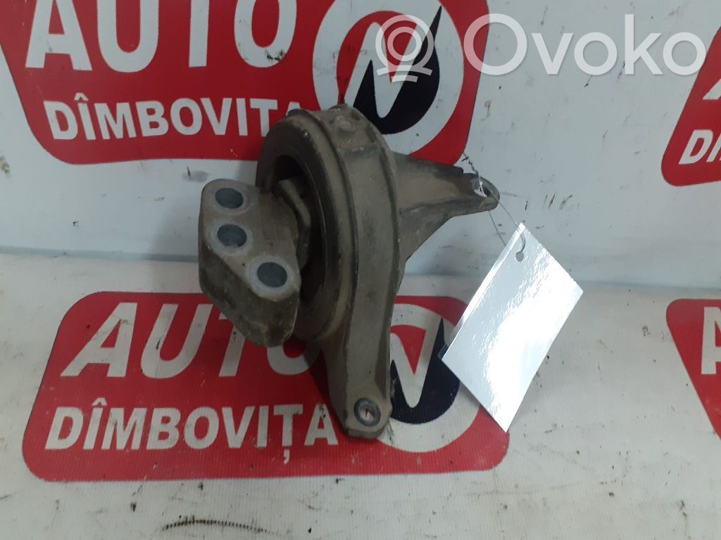 Opel Astra G Engine mount bracket 