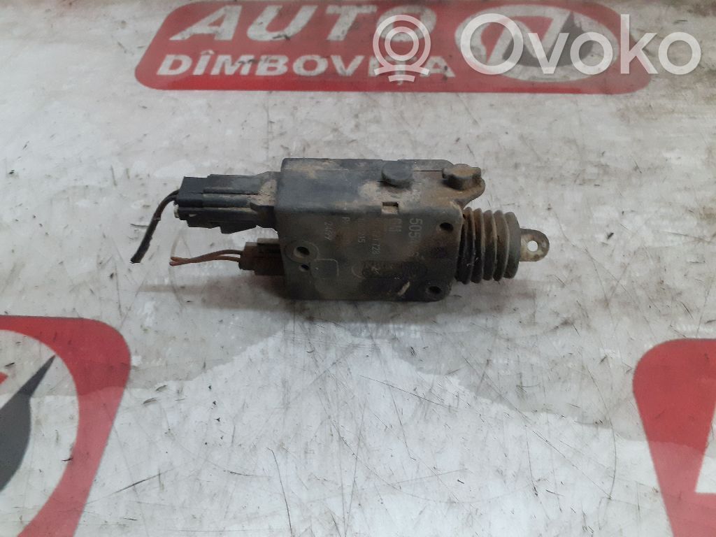 Opel Astra G Central locking motor 