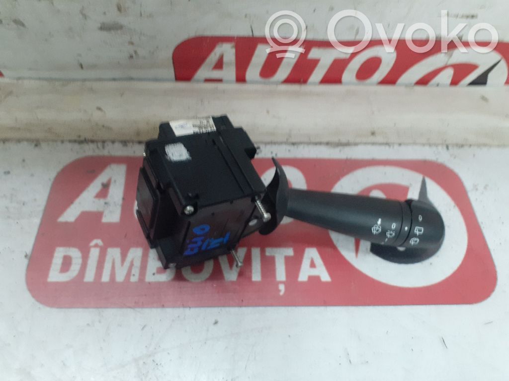 Renault Clio IV Gear shifter/selector 