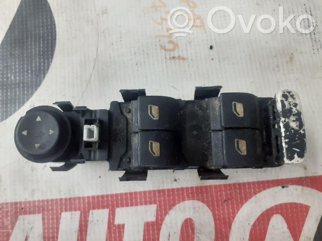 Citroen C4 I Electric window control switch 