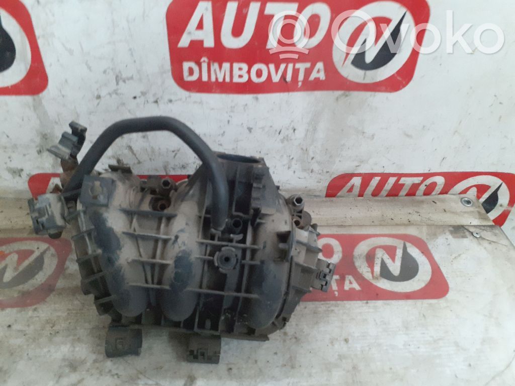 Opel Corsa C Colector de admisión 