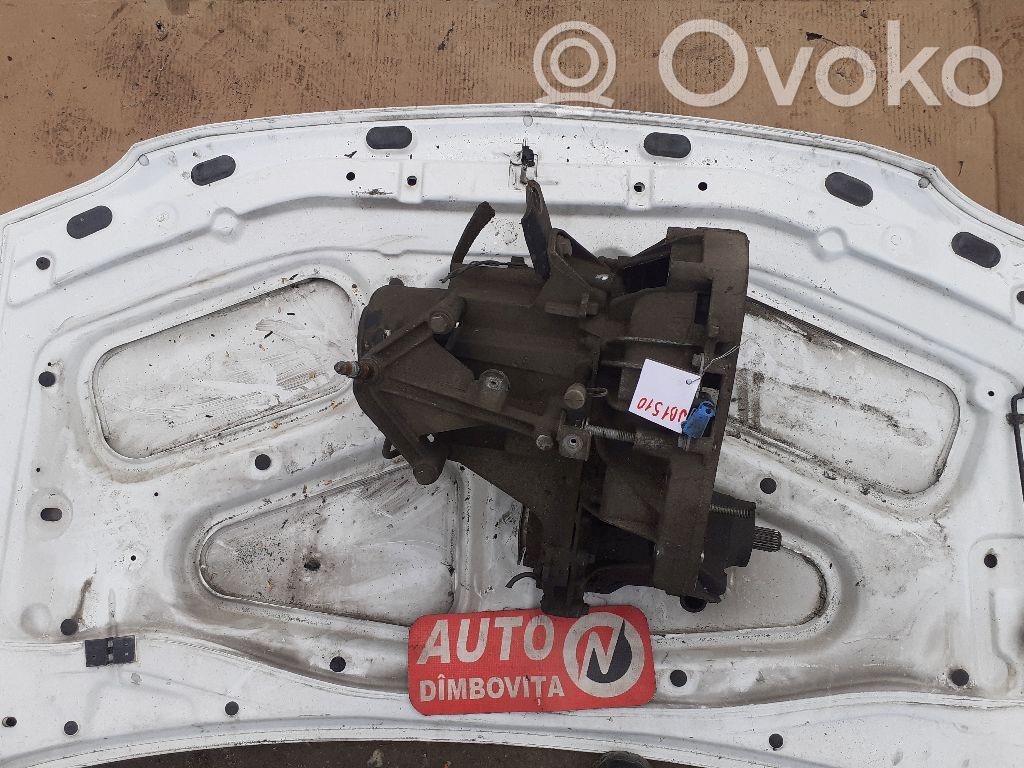 Renault Clio II Caja de cambios manual de 5 velocidades 