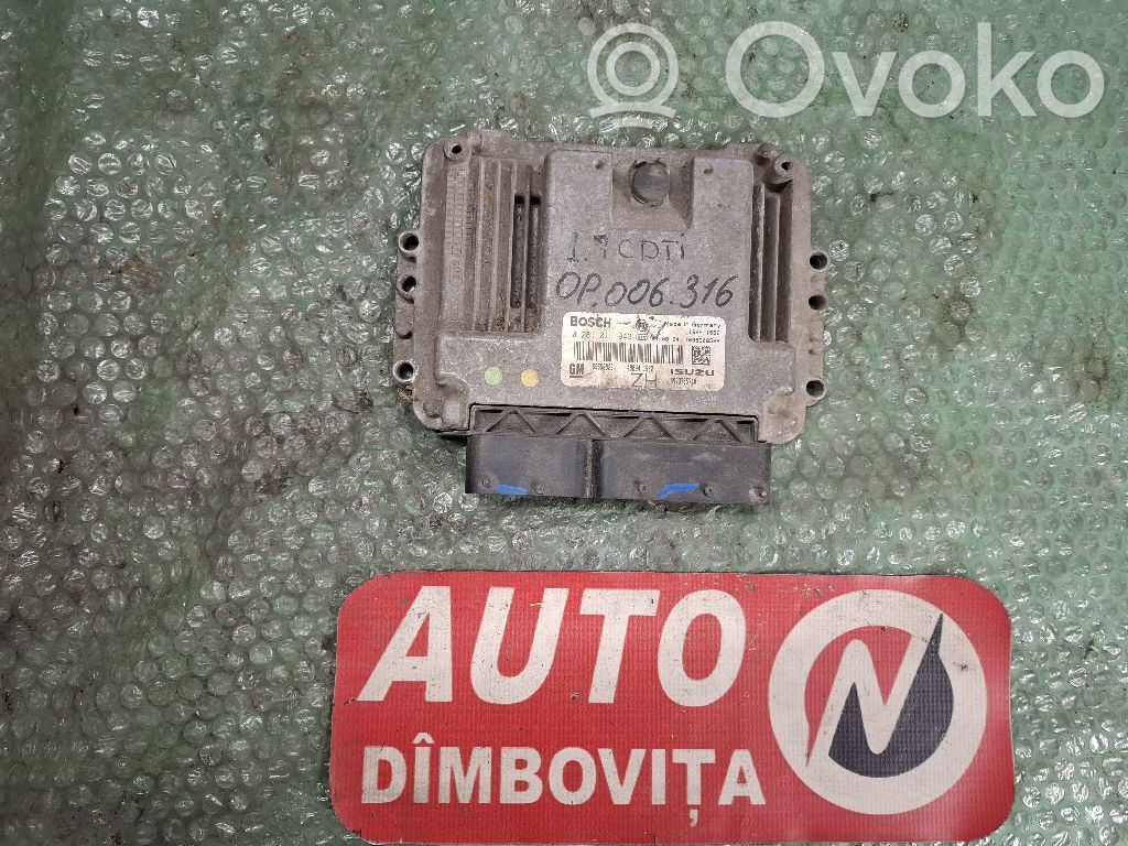 Opel Astra H Engine control unit/module 