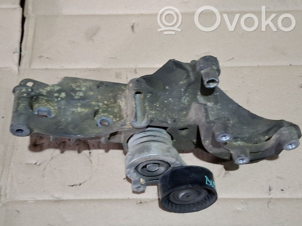 Renault Kangoo III Suport generator/alternator 