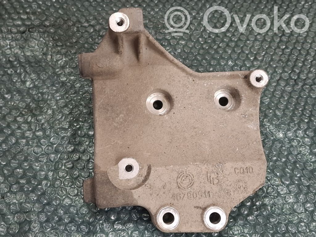 Fiat Stilo A/C compressor mount bracket 