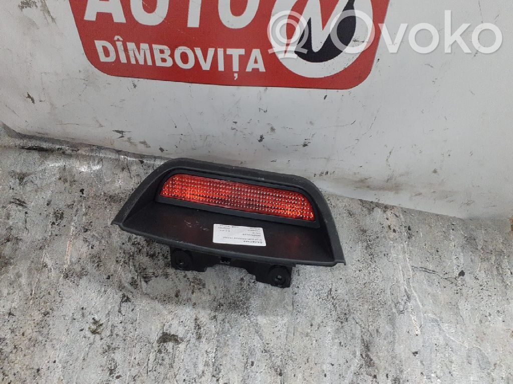 Dacia Logan II Kolmas/lisäjarruvalo 