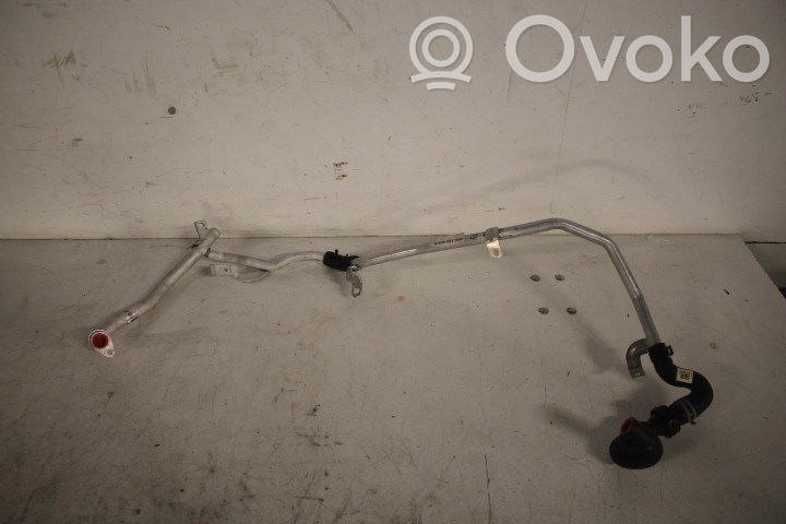 Audi Q5 SQ5 FY Caurulīte (-es) / šļūtene (-es) 