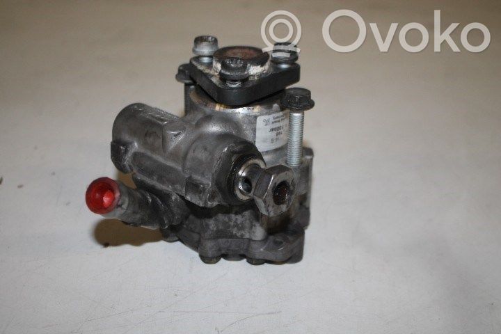 Ohjaustehostimen pumppu   4E0145156B,4E0145156B