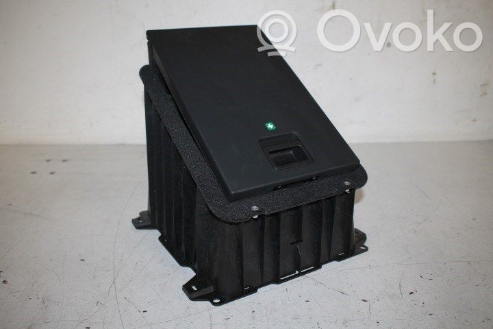 Audi A8 S8 D4 4H Capac plastic hayon 