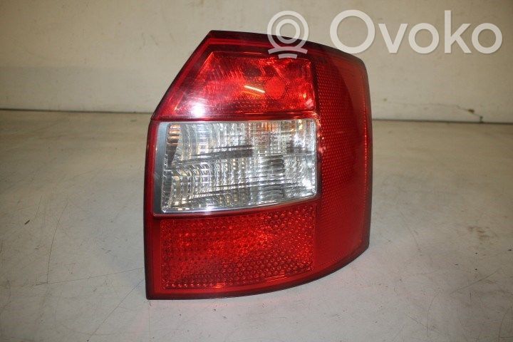 Audi A4 S4 B6 8E 8H Lampa tylna 