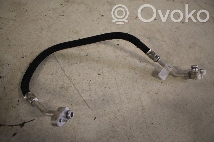 Audi A4 S4 B9 Wąż / Przewód klimatyzacji A/C 