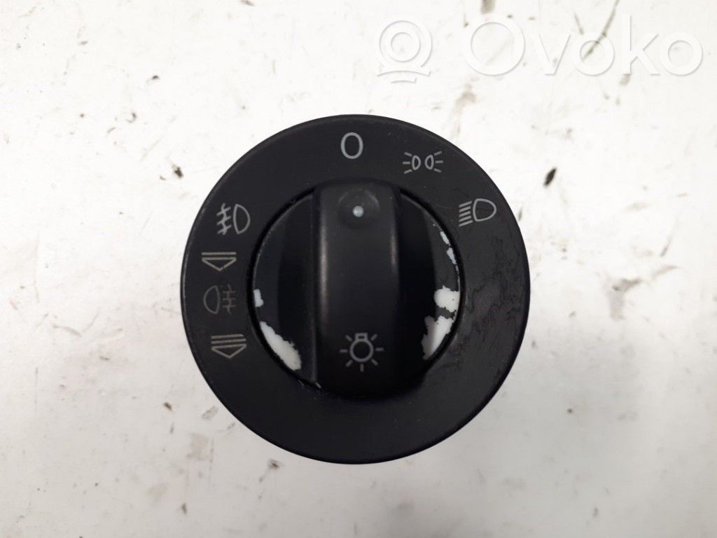 Audi A4 S4 B6 8E 8H Light switch 