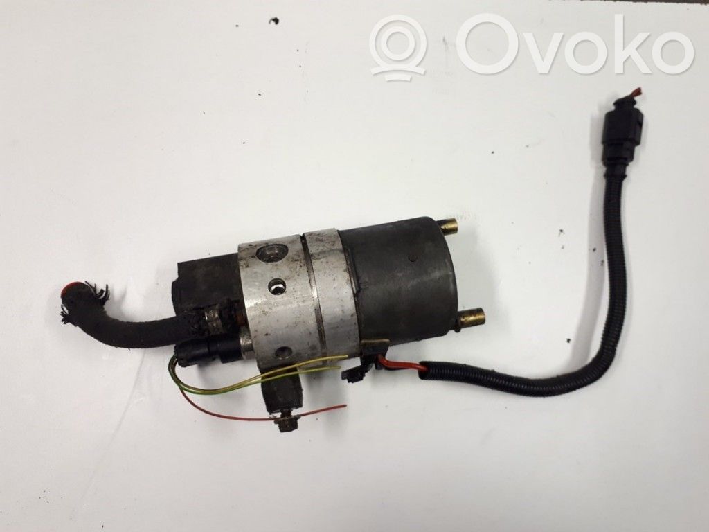 Audi A8 S8 D2 4D Pompă vacuum 