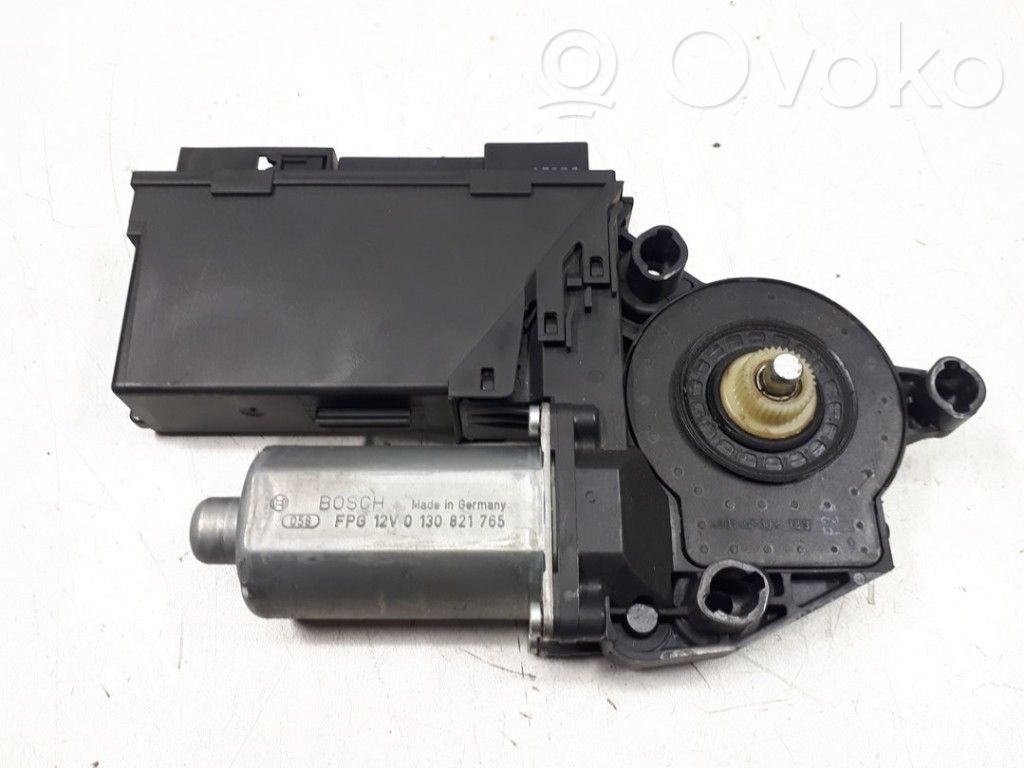 Audi A4 S4 B6 8E 8H Inne części wnętrza samochodu 
