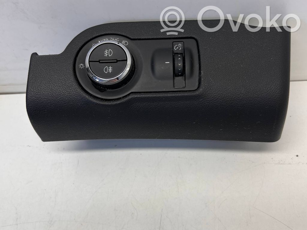 Opel Insignia A Light switch 