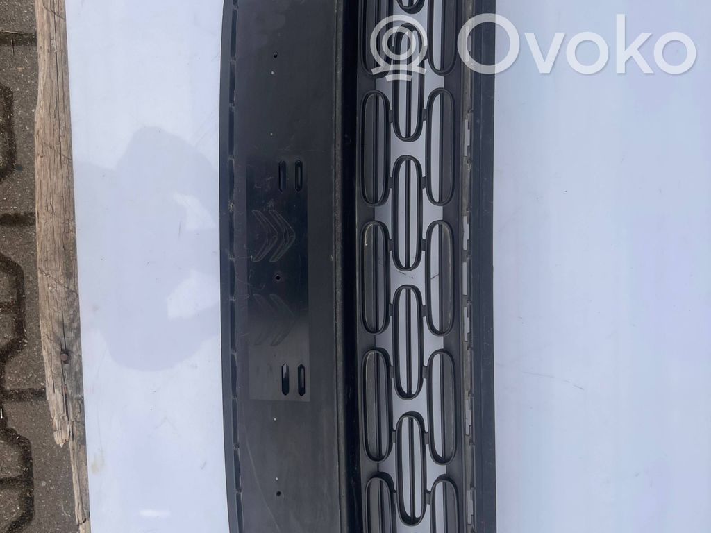 Citroen C3 Front bumper lower grill 