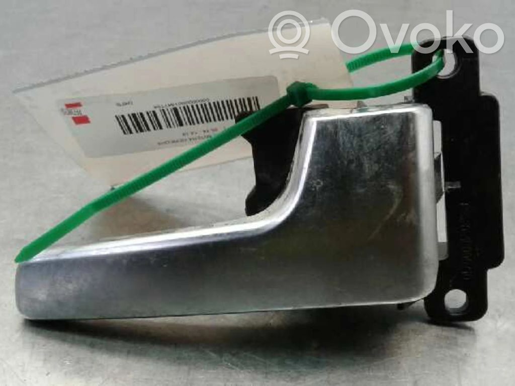 Front door interior handle   826201P000