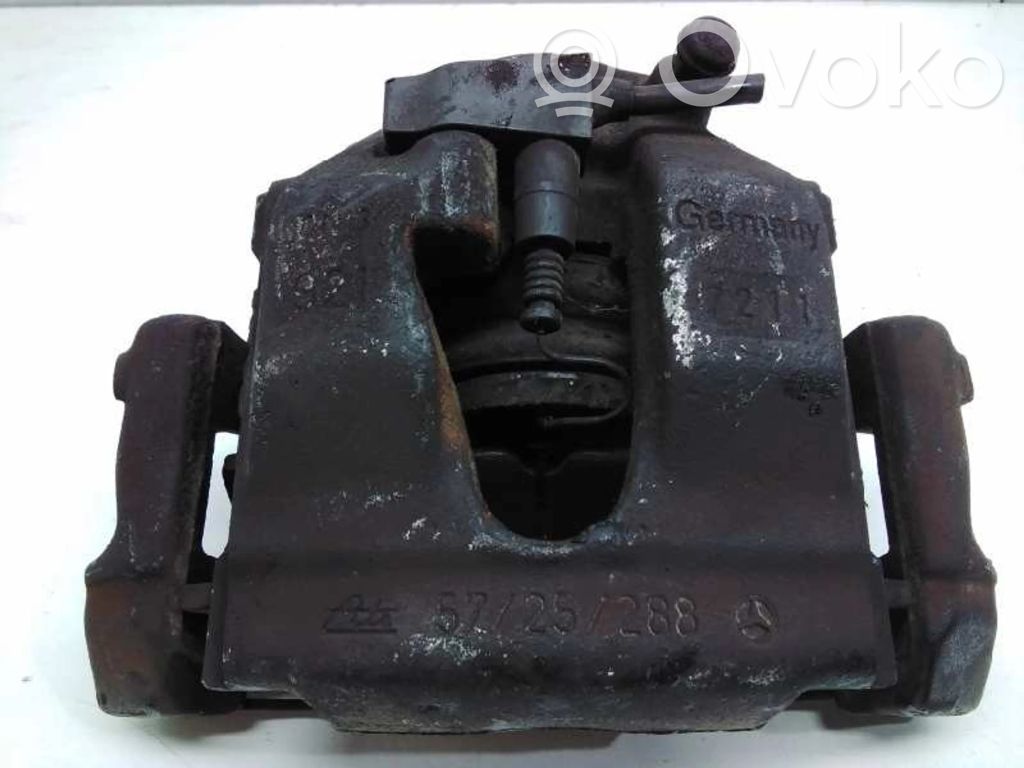 Mercedes-Benz CLK A208 C208 Pinza del freno anteriore 