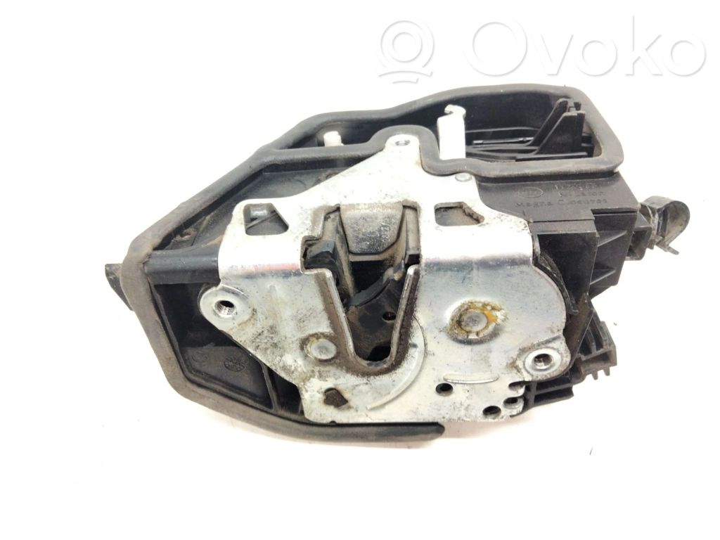 Front door lock   7318409