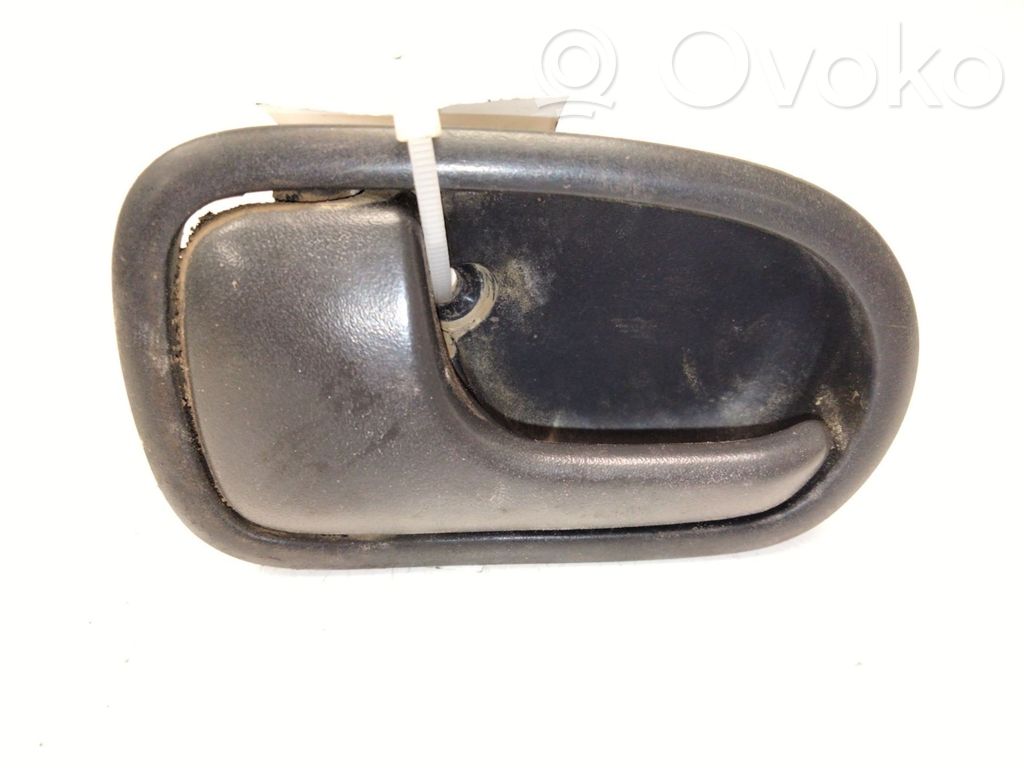 Manecilla interna puerta delantera   1369215